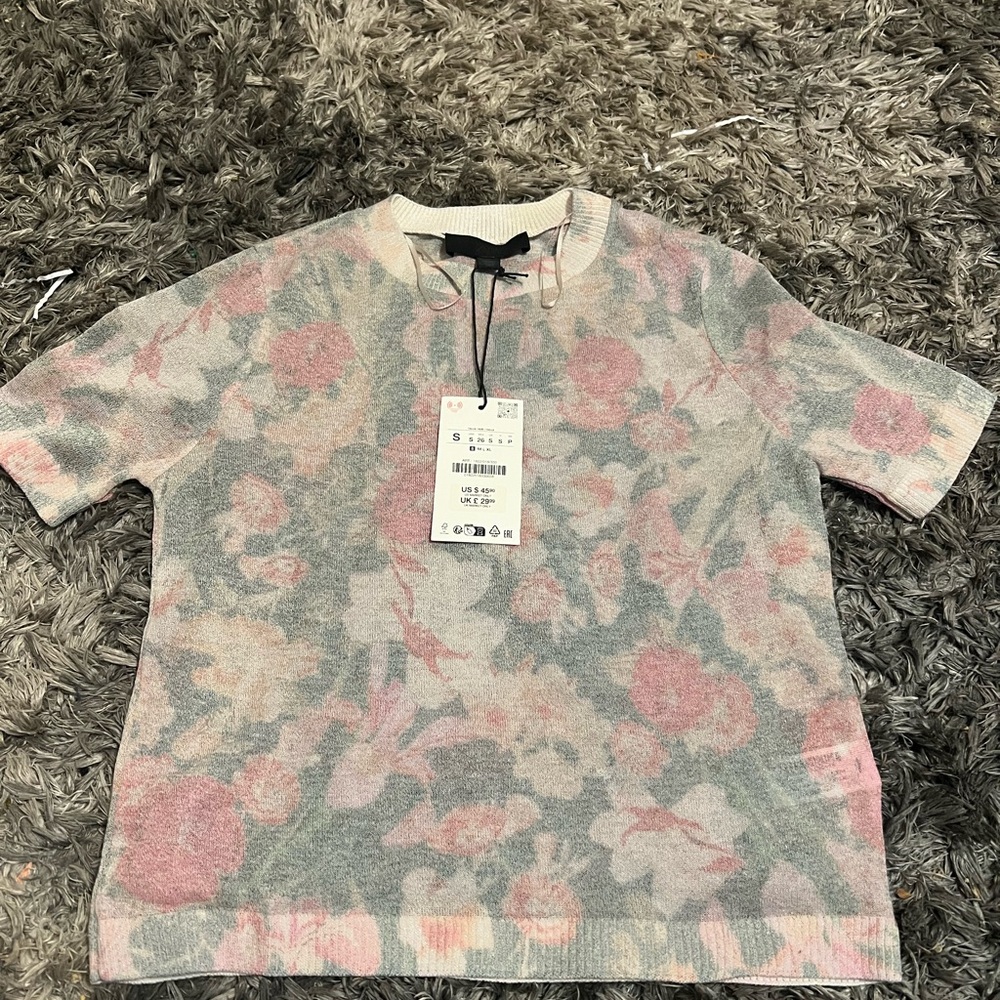Zara Floral Knit Top - Pink and Gray